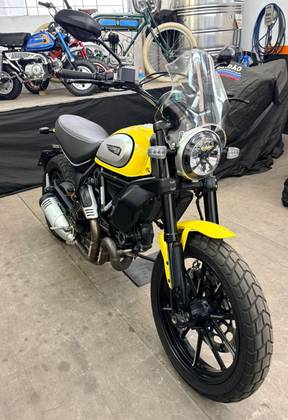 DUCATI SCRAMBLER CLASSIC 